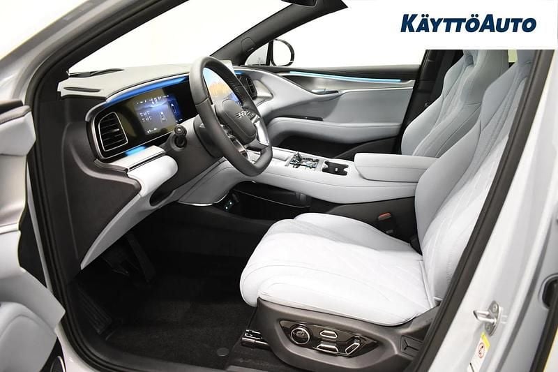 Käytetty BYD Sealion 7 389 kW (530 HP) 2025 Indigo grey Katumaasturi