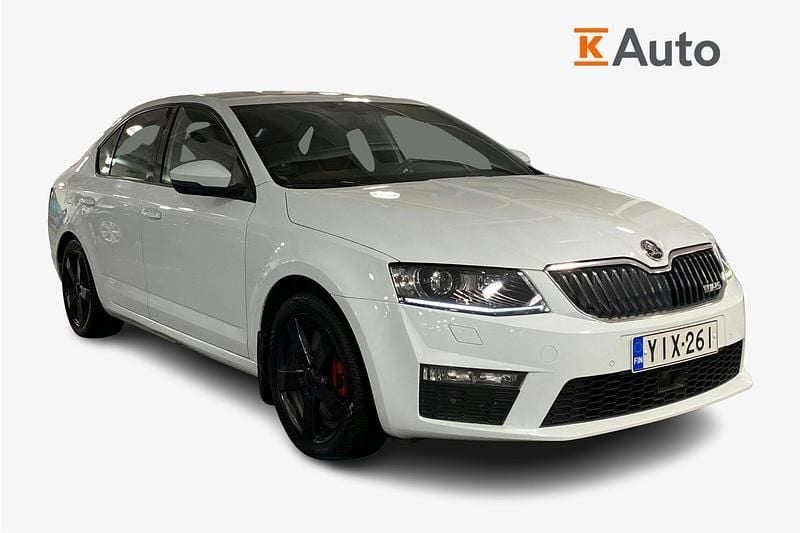 Käytetty Skoda Octavia RS 184 HP (135 kW) 2016 Valkoinen Viistoperä