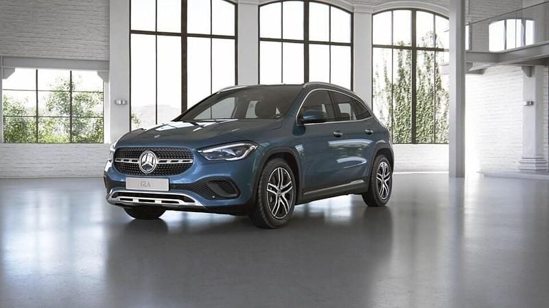 Sininen Käytetty 2023 Mercedes GLA250 Business Katumaasturi | 41 400 € (Kallis) - Kuva 1/4