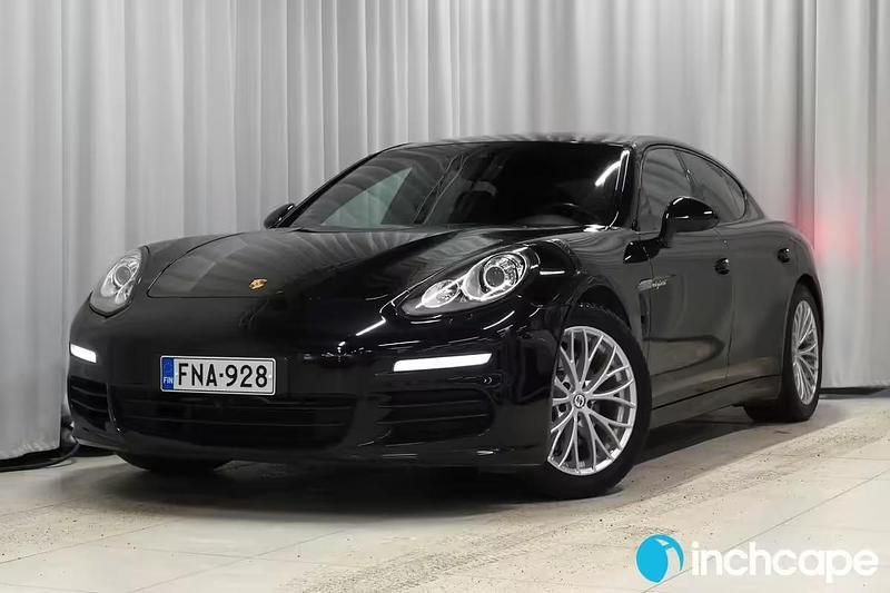 Käytetty Porsche Panamera S E-Hybrid 333 HP (244 kW) 2014 Sedan
