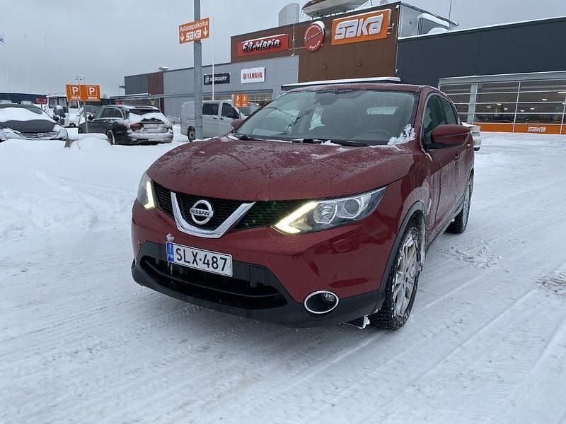 Käytetty Nissan Qashqai Acenta 116 HP (85 kW) 2016 Katumaasturi