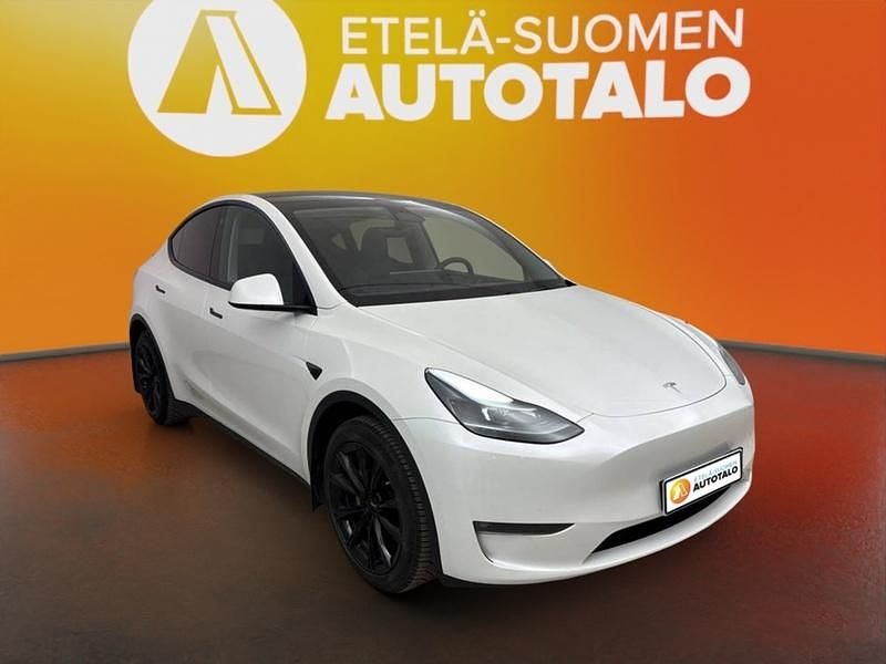 Käytetty Tesla Model Y 258 kW (351 HP) 2023 Valkoinen Katumaasturi