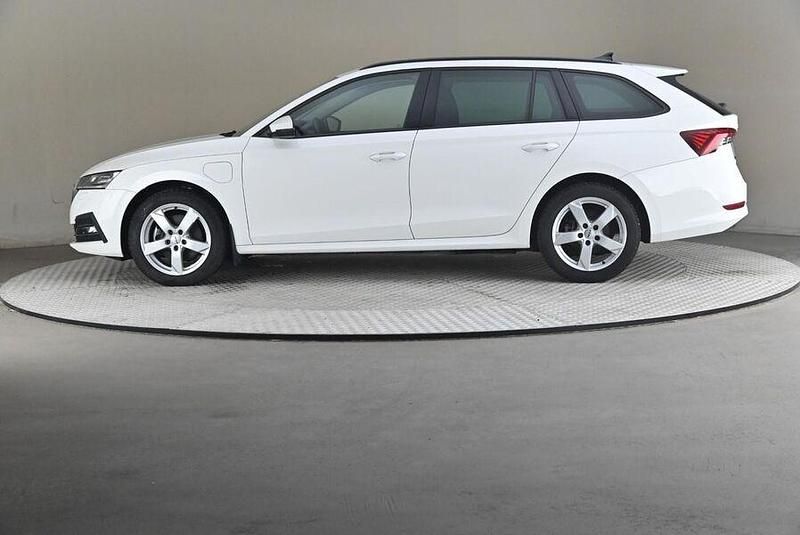 Käytetty Skoda Octavia Style 150 HP (110 kW) 2020 Farmari