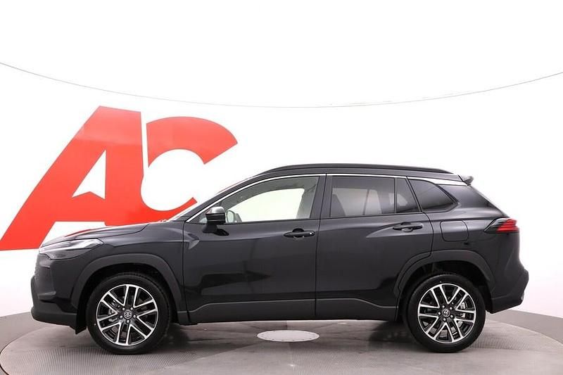 Käytetty Toyota Corolla Cross 140 HP (102 kW) 2025 Harmaa Katumaasturi