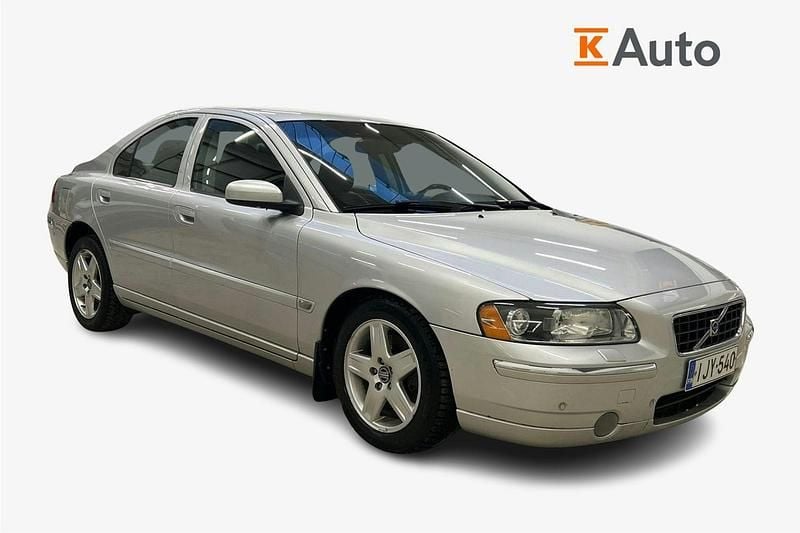 Käytetty Volvo S60 Summum 209 HP (153 kW) 2006 Harmaa Sedan