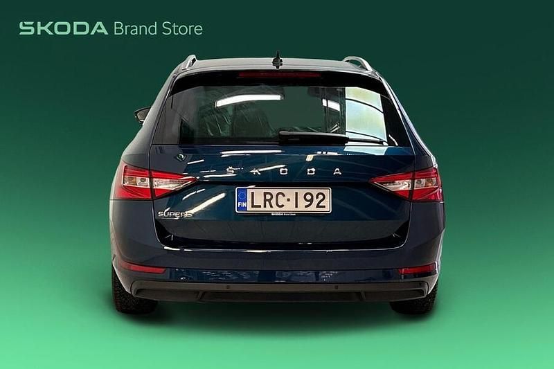 Käytetty Skoda Superb Ambition 150 HP (110 kW) 2022 Farmari