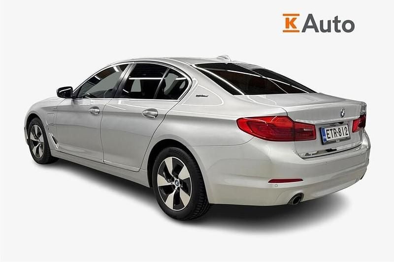 Käytetty BMW 530e iPerformance 252 HP (185 kW) 2017 Hopea Sedan