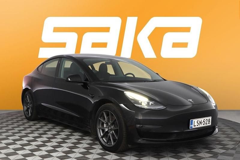 Käytetty 2022 Tesla Model 3 Long Range AWD Sedan | 30 900 € (Perustarjous) - Kuva 1/3