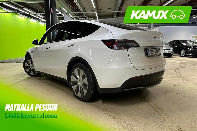 Käytetty Tesla Model Y 258 kW (351 HP) 2022 Valkoinen Katumaasturi