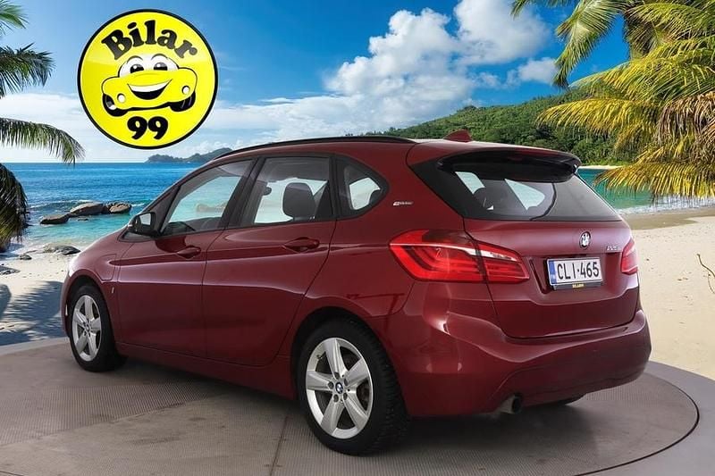 Käytetty BMW 225 Active Tourer Comfort Edition 224 HP (164 kW) 2017 Tila-auto
