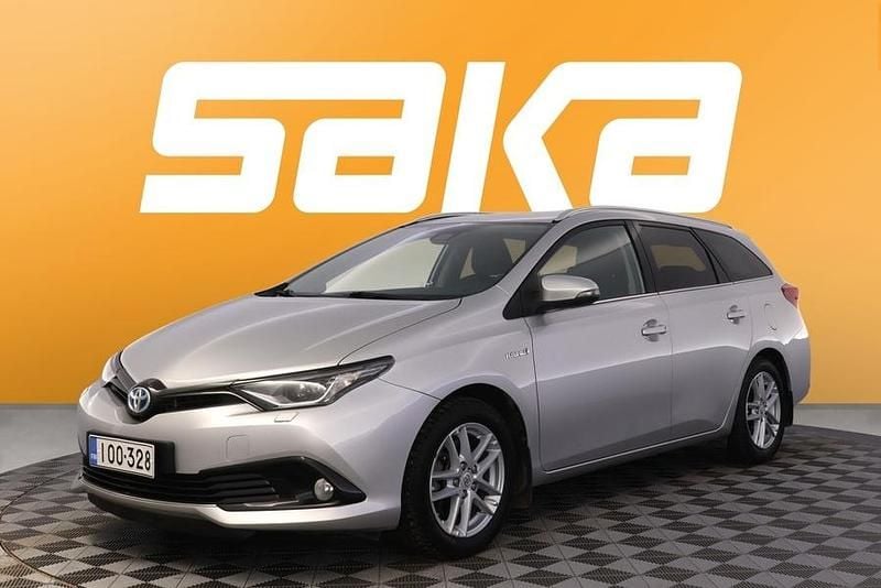Käytetty Toyota Auris Touring Sports Active 99 HP (72 kW) 2019 Met. musta Farmari