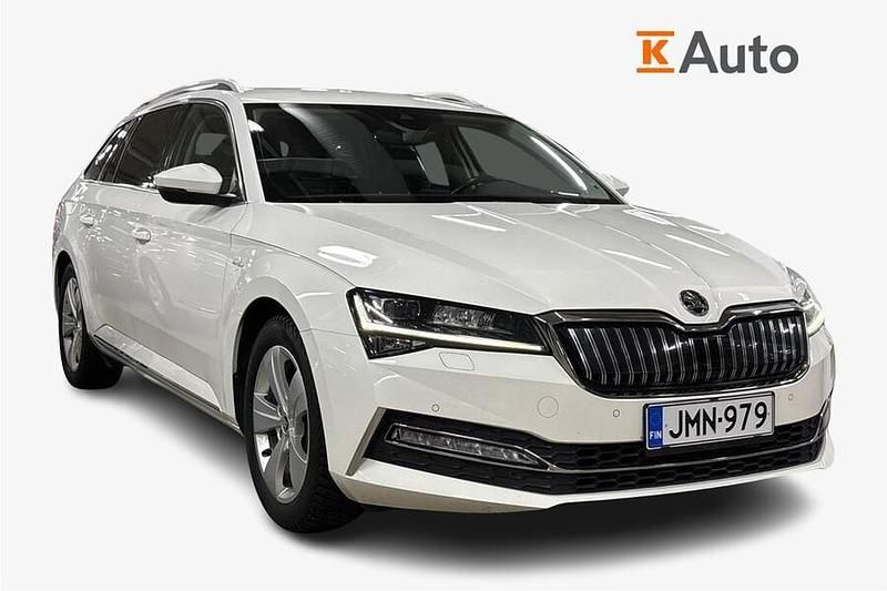 Käytetty Skoda Superb LAURIN & KLEMENT 156 HP (114 kW) 2020 Farmari