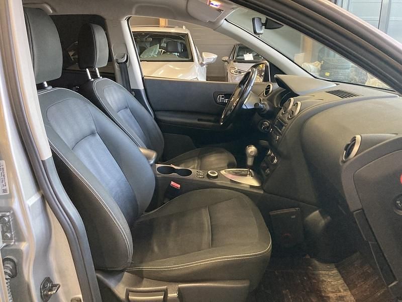 Käytetty Nissan Qashqai Acenta 150 HP (110 kW) 2011 Katumaasturi