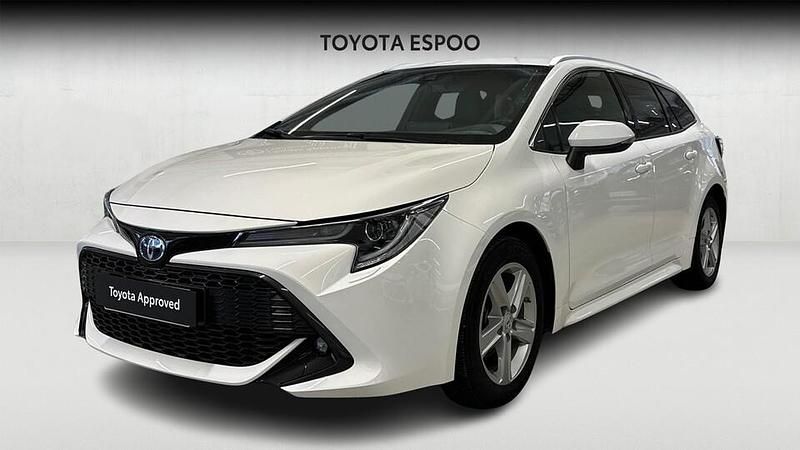 Käytetty Toyota Corolla Edition 122 HP (89 kW) 2022 Valkoinen Farmari