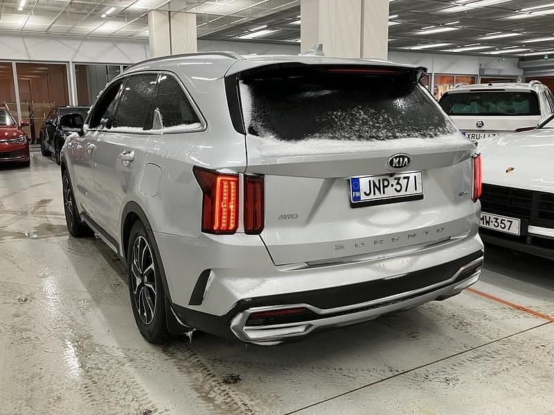 Käytetty Kia Sorento 265 HP (194 kW) 2021 Katumaasturi
