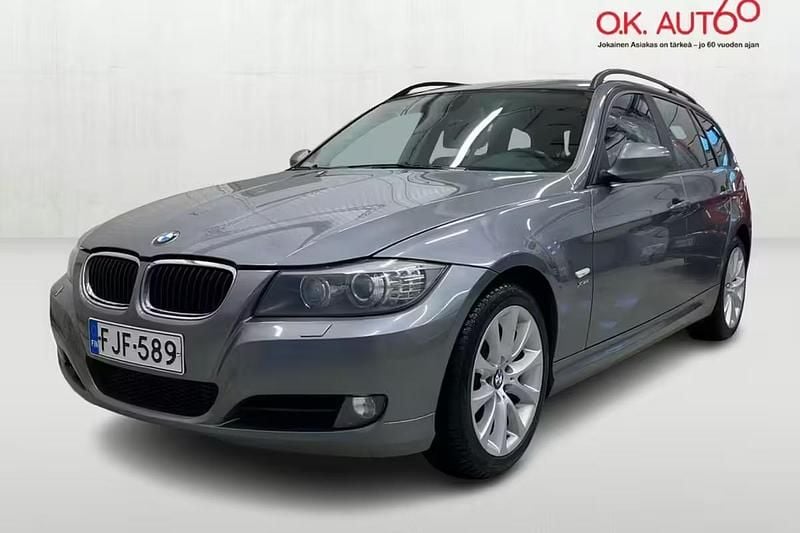 Käytetty BMW 320 177 HP (130 kW) 2009 Harmaa Farmari
