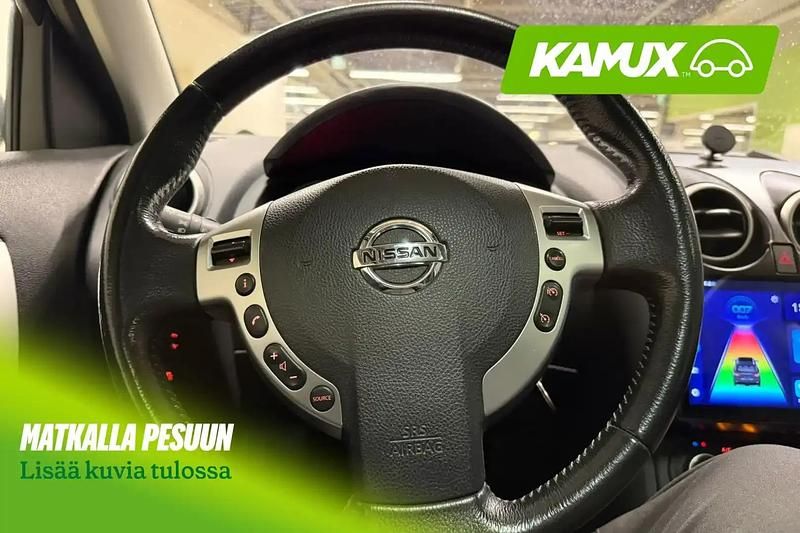 Käytetty Nissan Qashqai 360º 117 HP (86 kW) 2012 Musta Katumaasturi