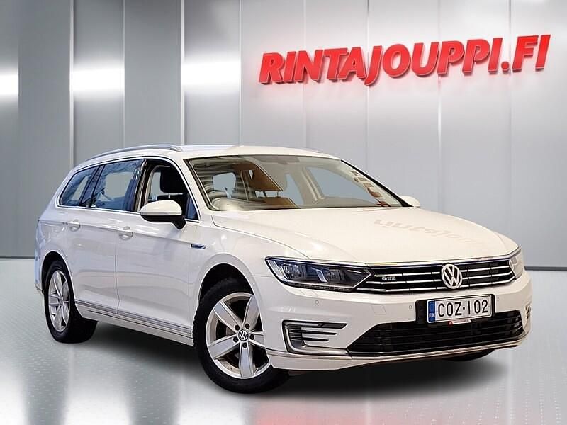 Käytetty VW Passat GTE 218 HP (160 kW) 2016 Valkoinen Farmari