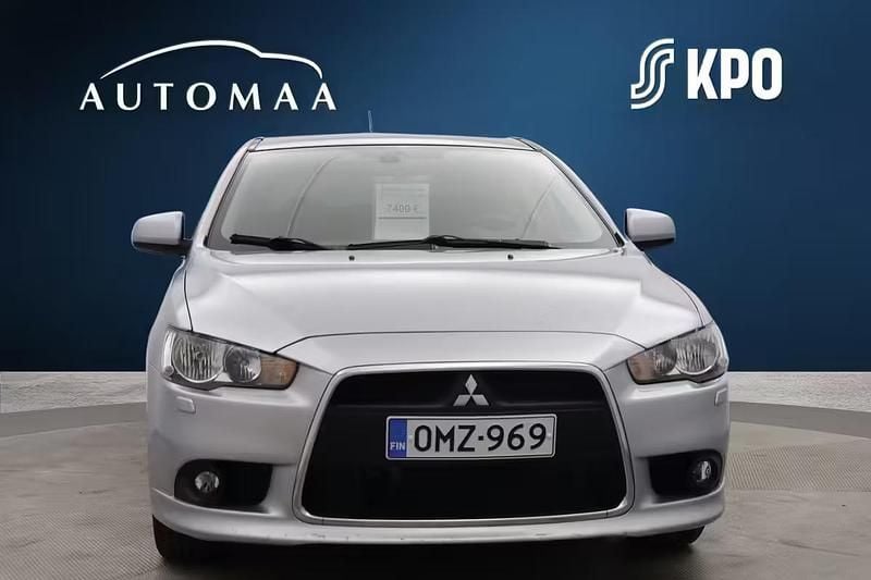 Käytetty Mitsubishi Lancer Sportback Invite 109 HP (80 kW) 2009 Harmaa Viistoperä