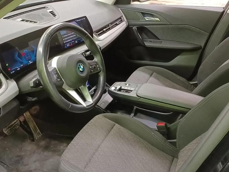 Käytetty BMW iX1 Comfort Edition 230 kW (313 HP) 2023 Musta Katumaasturi