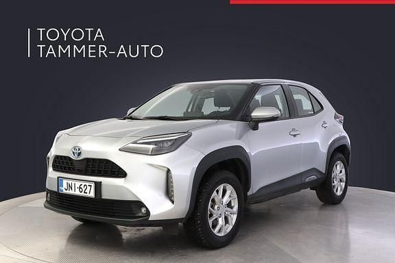 Hopea Käytetty 2024 Toyota Yaris Cross Active Katumaasturi | 27 880 € (Perustarjous) - Kuva 1/4