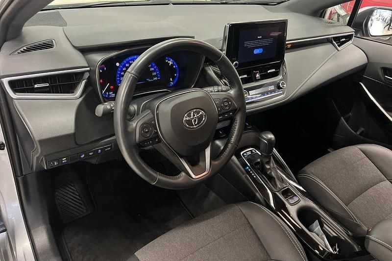 Käytetty Toyota Corolla Edition 122 HP (89 kW) 2023 Farmari