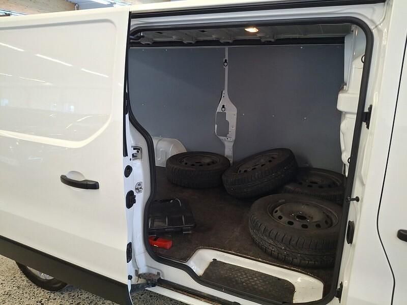 Käytetty Nissan NV300 125 HP (91 kW) 2019 Valkoinen Van