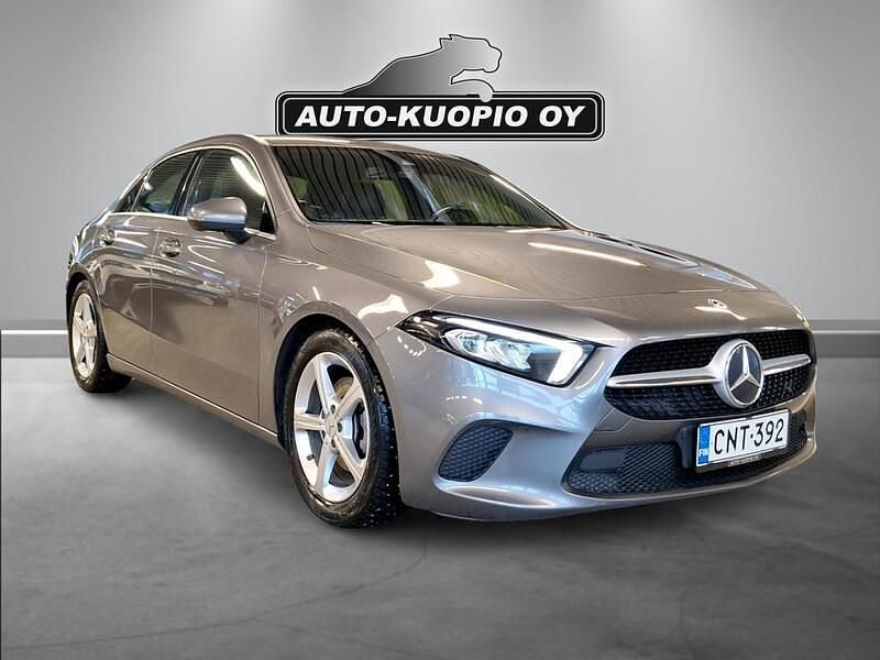 Käytetty Mercedes A200 Style 163 HP (119 kW) 2020 Harmaa Sedan