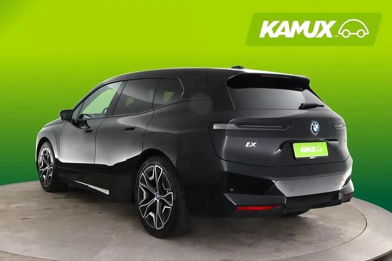 Käytetty BMW iX Sport Line 239 kW (326 HP) 2022 Musta Katumaasturi