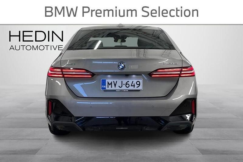 Käytetty BMW 550e M Sport 490 HP (360 kW) 2024 Sedan