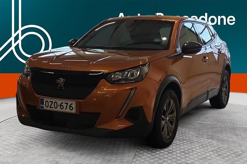 Käytetty Peugeot 2008 Active 131 HP (96 kW) 2022 Katumaasturi