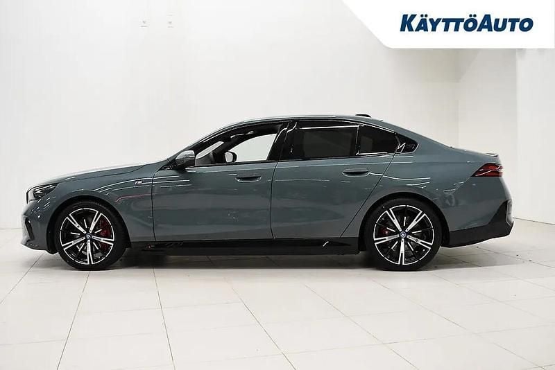 Käytetty BMW i5 Comfort Edition 339 kW (462 HP) 2023 Met. cape york gran met. Sedan