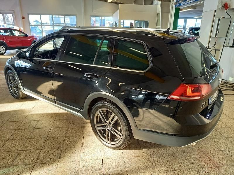 Käytetty VW Golf Alltrack 184 HP (135 kW) 2015 Musta Farmari