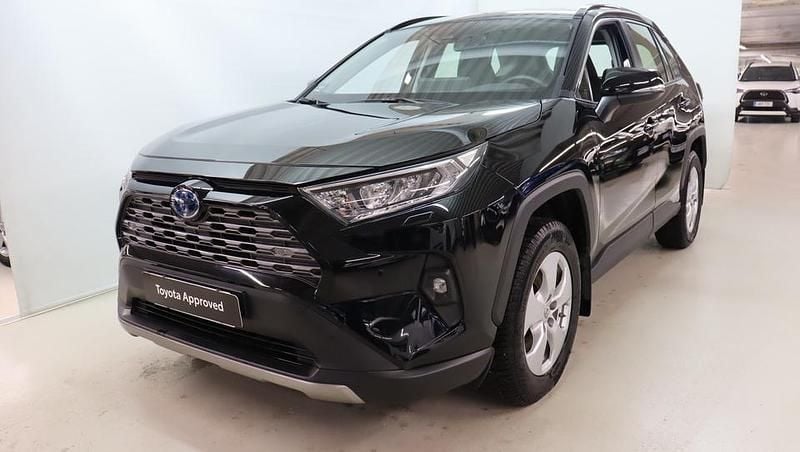 Käytetty 2025 Toyota RAV4 Hybrid Active Katumaasturi | 44 690 € (Hyvä tarjous) - Kuva 1/4