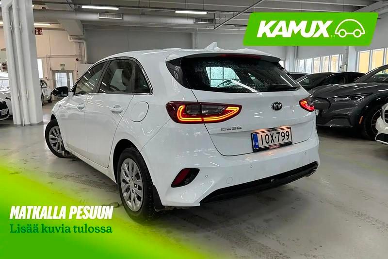 Käytetty Kia Ceed LX 140 HP (102 kW) 2020 Valkoinen Viistoperä