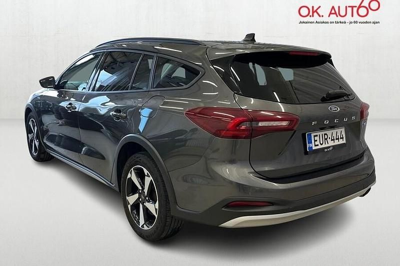 Käytetty Ford Focus Active 158 HP (116 kW) 2023 Harmaa Farmari