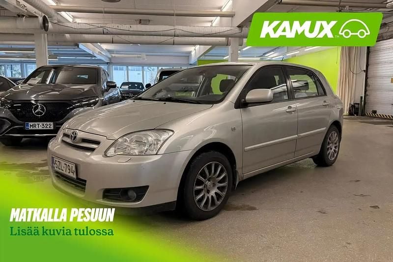 Käytetty Toyota Corolla Sol 110 HP (80 kW) 2005 Hopea / harmaa Sedan