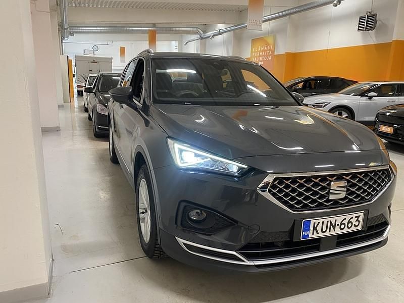 Käytetty Seat Tarraco XCELLENCE 150 HP (110 kW) 2021 Katumaasturi