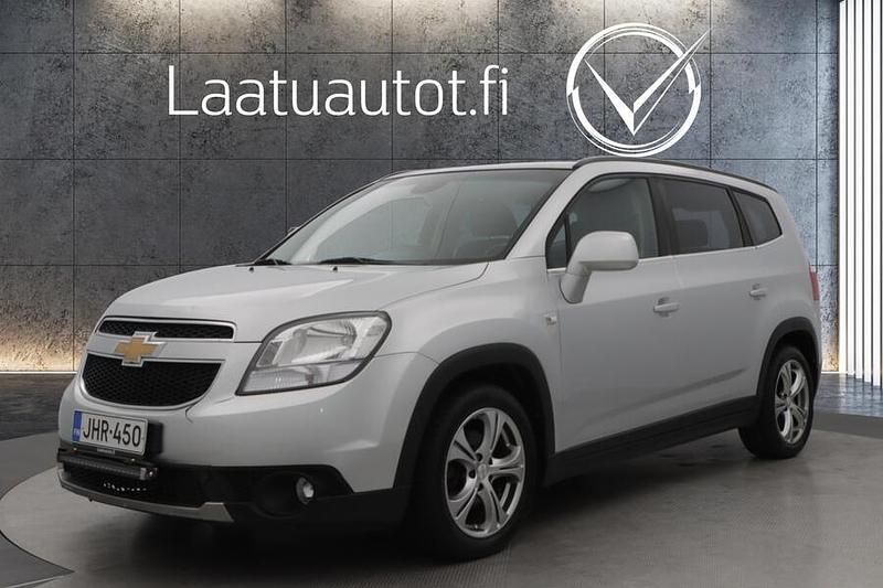 Käytetty Chevrolet Orlando LTZ 141 HP (103 kW) 2011 Tila-auto
