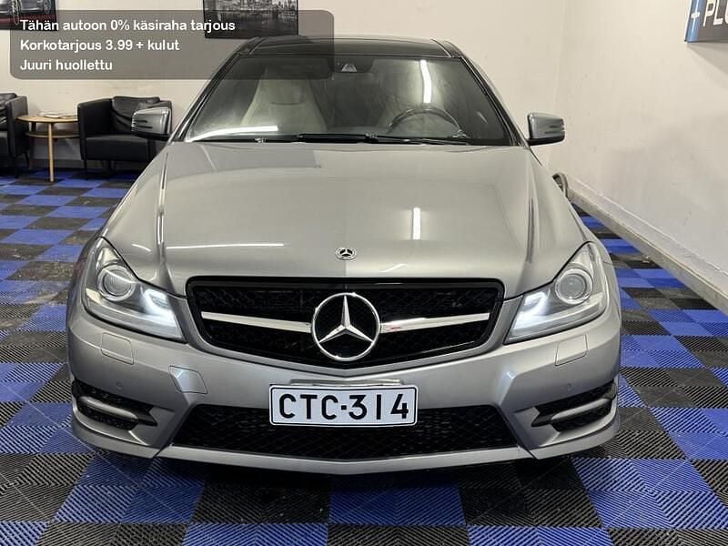 Käytetty Mercedes C250 AMG 204 HP (150 kW) 2012 Coupe - kaksiovinen