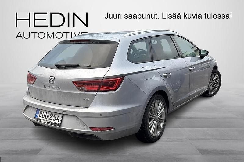 Käytetty Seat Leon ST Style 110 HP (80 kW) 2017 Hopea Farmari