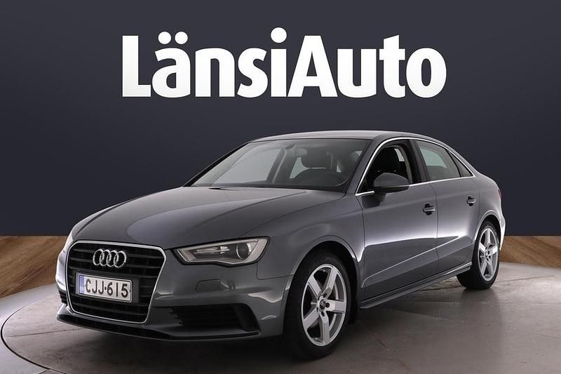 Harmaa Käytetty 2014 Audi A3 Business Sedan | 13 890 € (Perustarjous) - Kuva 1/2