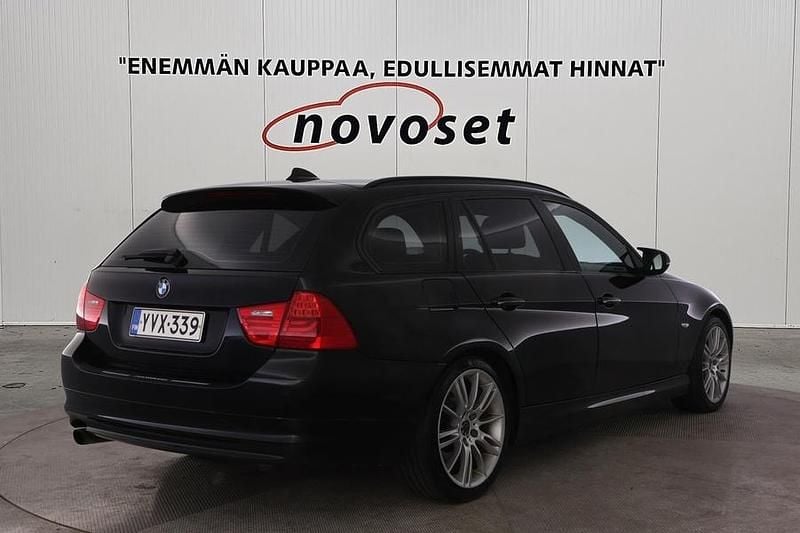 Käytetty BMW 318 143 HP (105 kW) 2011 Musta Farmari