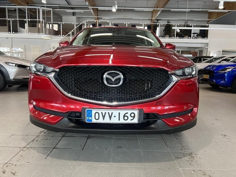Käytetty Mazda CX-5 Touring 165 HP (121 kW) 2017 Punainen Katumaasturi