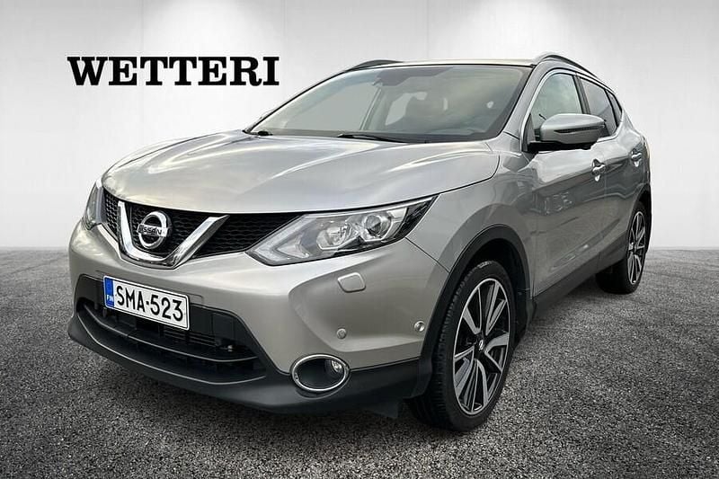 Hopea Käytetty 2017 Nissan Qashqai Pack Katumaasturi | 16 490 € (Hieman kallis) - Kuva 1/4