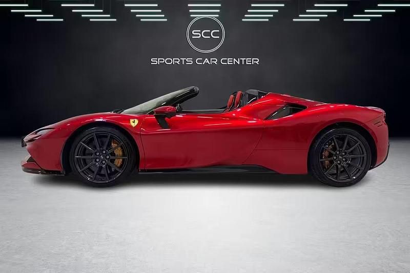 Käytetty Ferrari SF90 2024 Avoauto