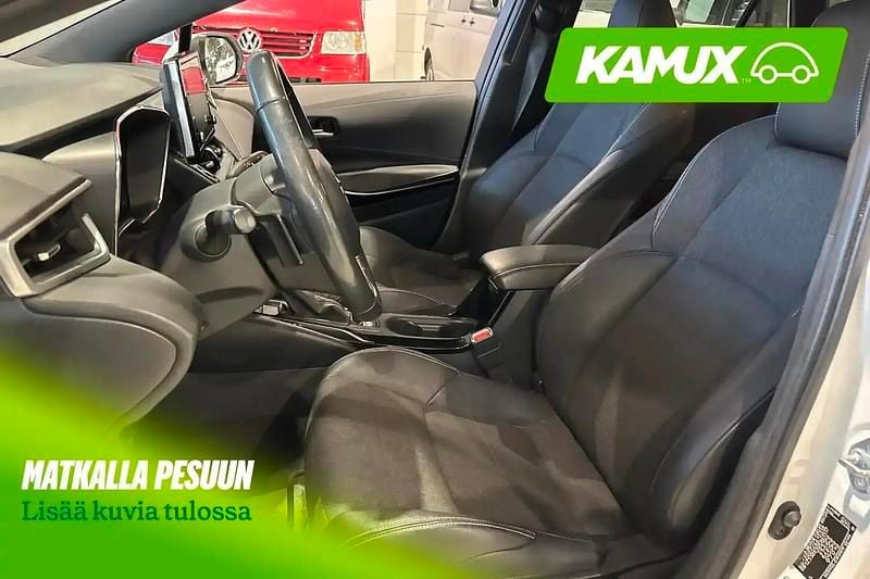 Käytetty Toyota Corolla Style 152 HP (111 kW) 2021 Valkoinen Farmari