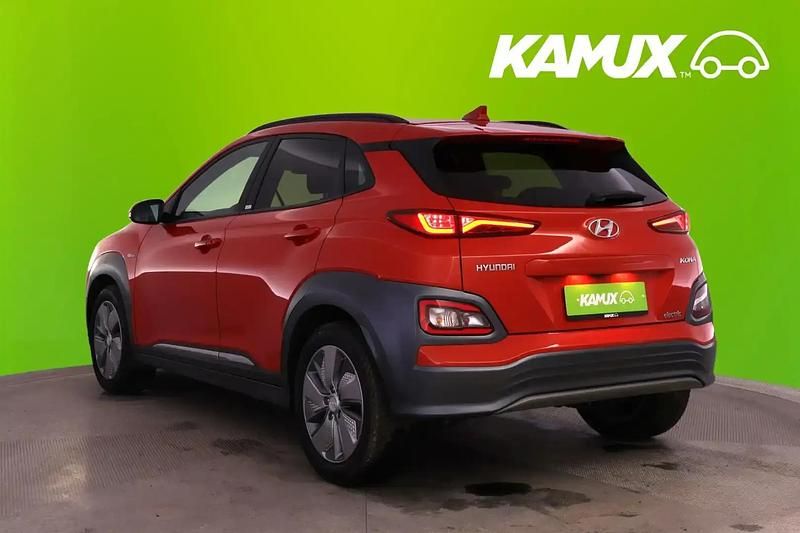 Käytetty Hyundai Kona Comfort 100 kW (136 HP) 2021 Oranssi Katumaasturi