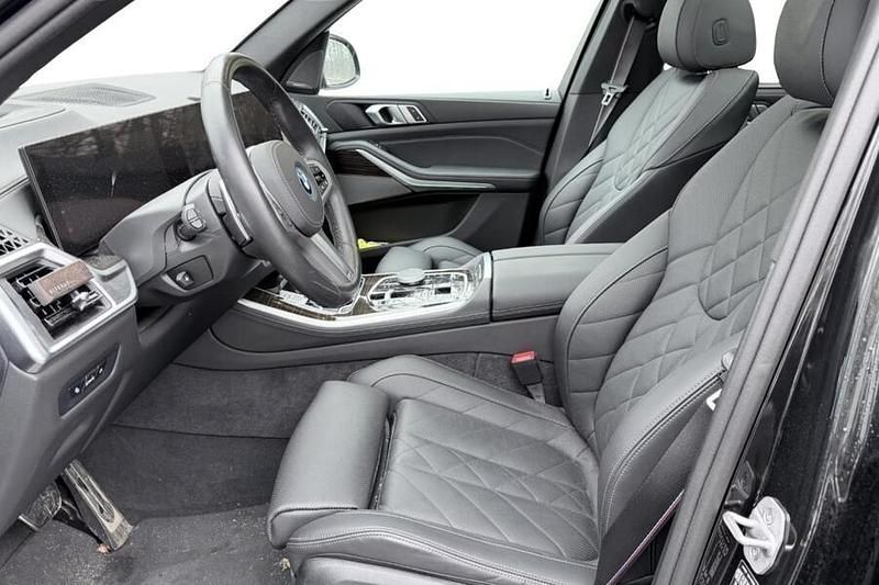 Käytetty BMW X5 M Sport 490 HP (360 kW) 2024 Katumaasturi