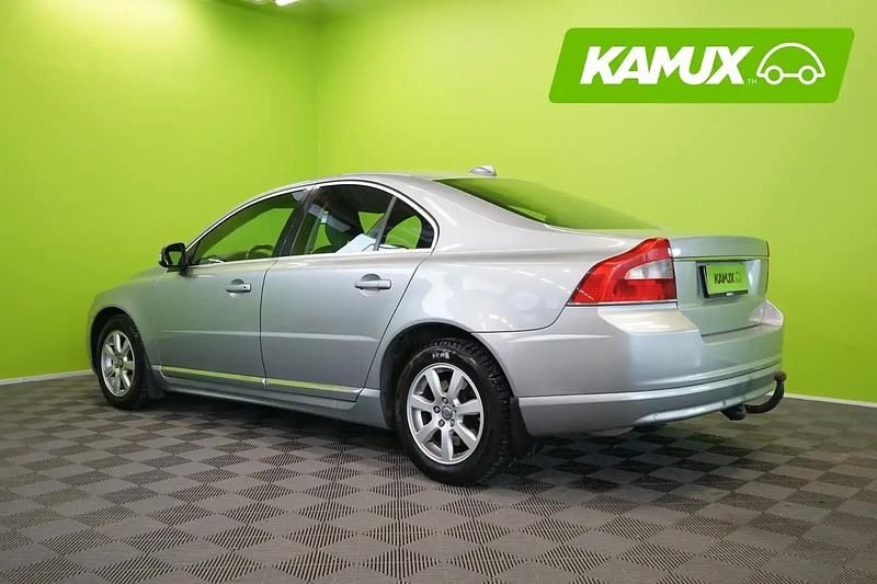 Käytetty Volvo S80 Momentum 175 HP (128 kW) 2010 Hopea / harmaa Sedan